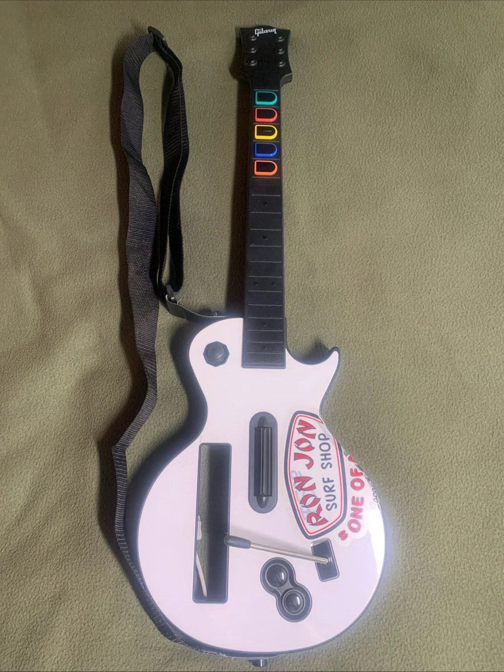 Les Paul controller for Nintendo Wii. Model: 95125.805. Fair condition.